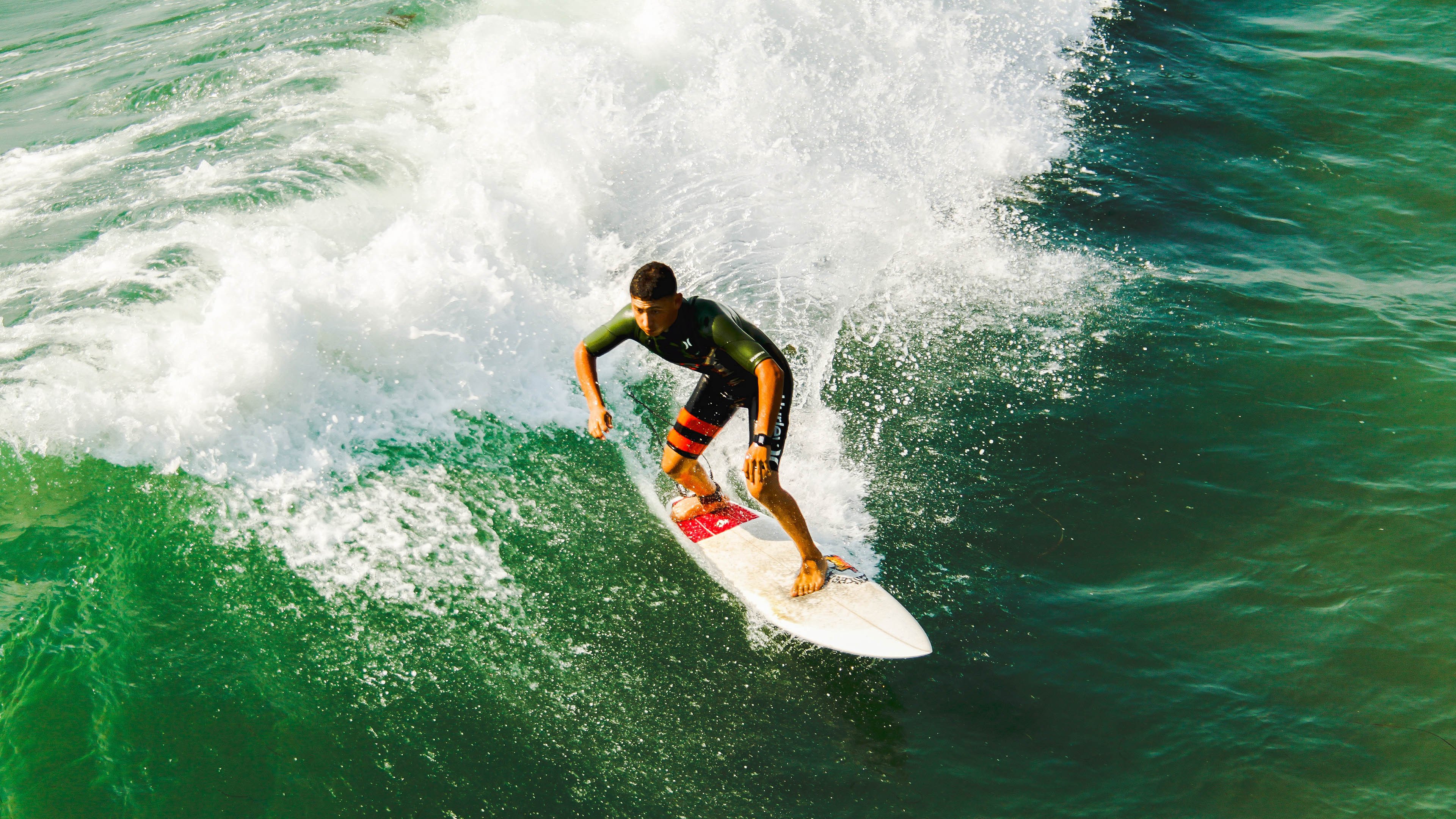 极限表现：运动员在极端条件下的竞技状态，各种极限运动