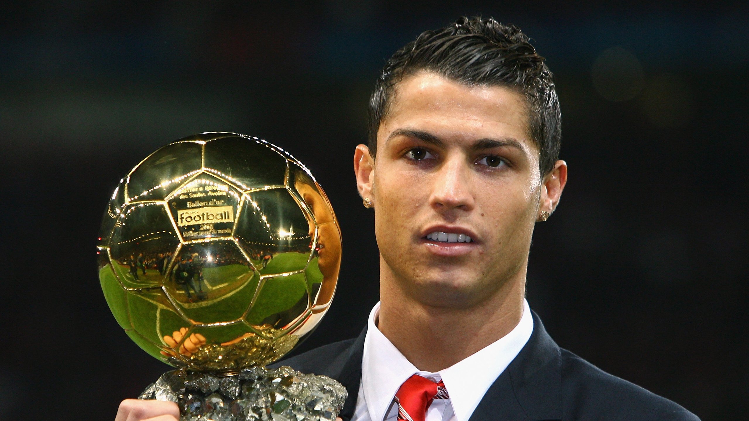 世界杯璀璨夜：明星闪耀，经典再现！，世界杯舞台